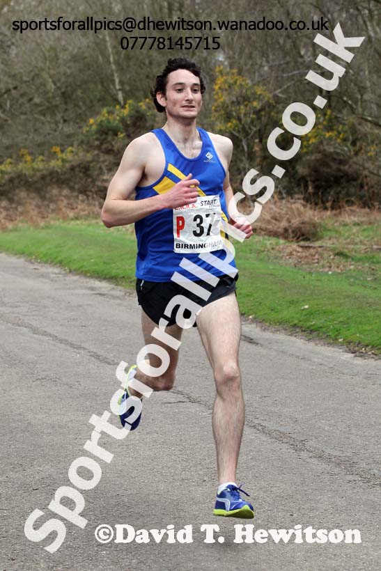 Thomas Edwards (Leeds) on the 10th leg of the National 12 Stage Relay, National 12 and 6 Stage Relays, Sutton Park, Birmingham. Photo: David T. Hewitson/Sports for All Pics